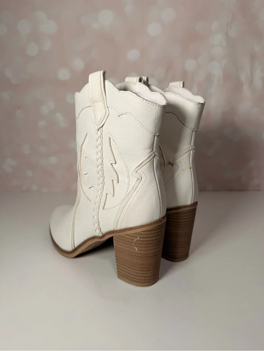 Altard State chic white